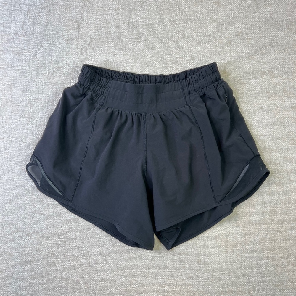 Lululemon Hotty Hot Short II Black Running Shorts Women's Size 4 Long W7ARLT